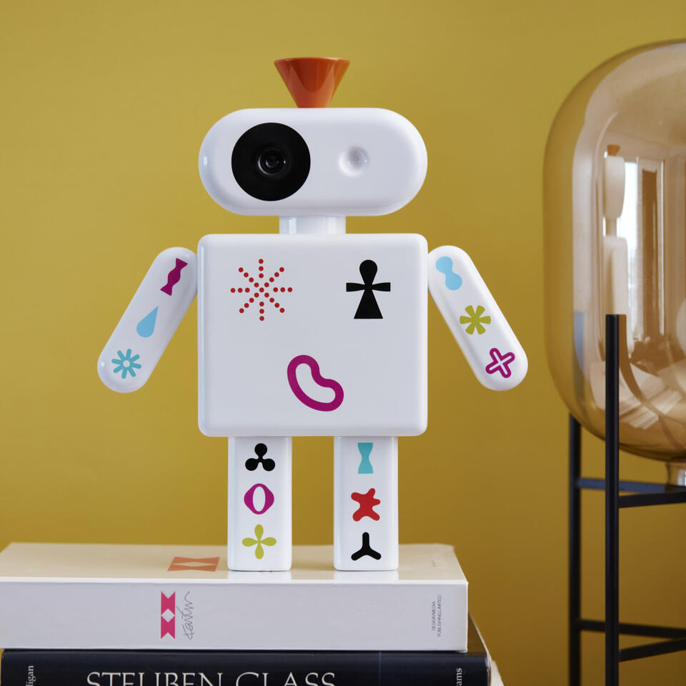A robot from Hommi